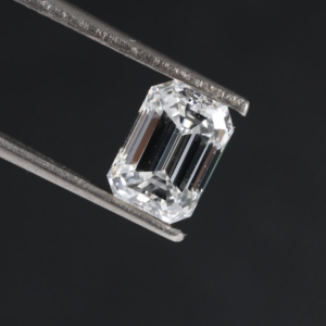 0.50 Ct D Color VS1 Clarity Emerald Cut Lab Grown Stone LGD CVD Diamond IGI Verified Brilliant for Engagement Rings B2B Diamond - Product Image 2