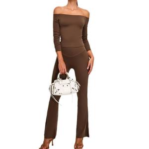 Nuevo Conjunto de Yoga de Dos Piezas para Mujer, Otoño-Invierno, de un Solo Hombro, Ajustado, Manga Larga, Color Sólido, Antibacteriano, con Pantalones Anchos Ligeramente Acampanados - Product Image 1