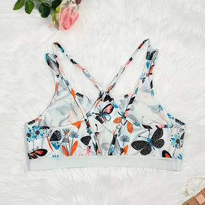 Sujetador deportivo de sublimación para mujer de súper calidad, cómodo, acolchado, con estampado, de buena calidad, para fitness, con cuello halter simple. - Product Image 5