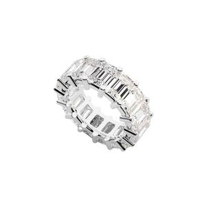 Bague moderne en argent avec diamant moissanite taille émeraude de fabrication indienne, unisexe, disponible pour l'exportation, prix depuis l'Inde - Product Image 1