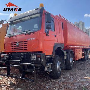 Nouveau Camion-<span class=keywords><strong>citerne</strong></span> diesel HOWO 4x2 à 6 roues, 10001-15000L, conduite à gauche/droite, avec transmission 8 vitesses, <span class=keywords><strong>prix</strong></span> usine - Product Image 3