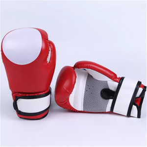 Gants de boxe d'entraînement professionnels en cuir de haute qualité, personnalisés en usine, avec fermeture auto-agrippante antidérapante et anti-humidité, pour adultes, en PU rouge - Product Image 5