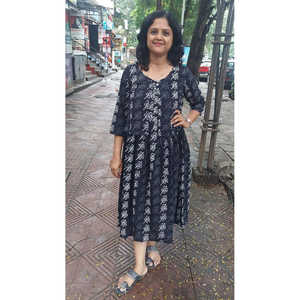 Une pièce spaghetti imprimé Handblock noir avec veste - Product Image 2