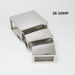 Ensemble de présentoirs empilables modernes en acier inoxydable, supports de présentation de table en métal pour vitrine de magasin et décoration intérieure - Product Image 1