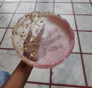 ถาดเสิร์ฟเรซิ่นอีพ็อกซี่คุณภาพพรีเมียม สำหรับจัดเก็บเครื่องประดับ โต๊ะเครื่องแป้ง และของขวัญ ของใช้ในครัวเรือน ถาดเสิร์ฟทันสมัยสำหรับวางบนโต๊ะ - Product Image 1