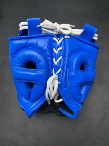Ensemble de boxe en cuir véritable pour l'entraînement, vente en gros, style personnalisé, comprenant gants, casque et protège-grenaille - Product Image 5