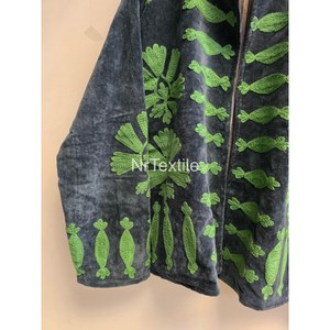 Chaqueta de terciopelo negro con cuello mandarín, manga larga, bordado floral, para mujer - Product Image 5
