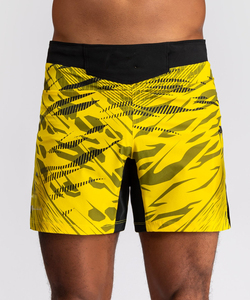 Shorts MMA de niveau professionnel offrant une taille ajustable, des panneaux durables et des coutures fiables pour l'entraînement quotidien et en salle de sport - Product Image 1