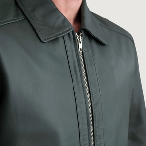 Chaqueta de Cuero Verde Genuino a la Moda para Hombre, Elegante, Personalizable OEM, Disponible a Precios de Mayoreo, con Características Modernas y Elegantes - Product Image 5