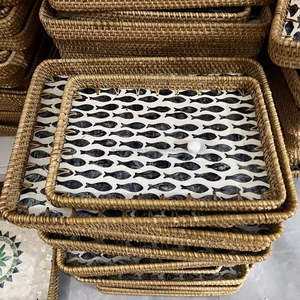 Hermosa Bandeja de Ratán con Incrustaciones de Nácar para la Presentación de Té y Café con Soporte del Exportador, Ligera y Hecha a Mano - Product Image 3