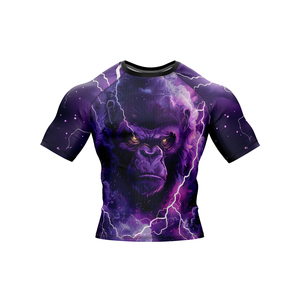 เสื้อรัดรูปแขนสั้นพิมพ์ลายซับลิเมชั่นแห้งเร็วสำหรับผู้ชาย สีม่วง ลายกอริลลา ไลท์นิ่ง แรชการ์ด - Product Image 2