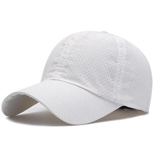 Gorra Deportiva de Secado Rápido Personalizada en Color Liso, Gorra de Béisbol de 6 Paneles para Correr al Aire Libre, Ajustable y Transpirable - Product Image 1