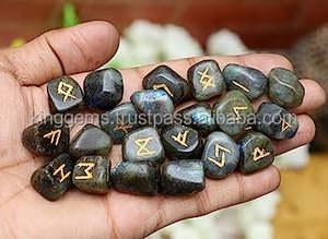 Offre Spéciale 25 pièces meilleure qualité Labradorite Rune ensembles cristaux de guérison sculptés gravés pierres dégringolées AGATE pierres précieuses Souvenir - Product Image 5