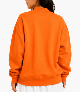 Sudadera de cuello alto extragrande personalizada para mujer, de invierno, color liso, con letras bordadas y logo frontal aplicado - Product Image 3