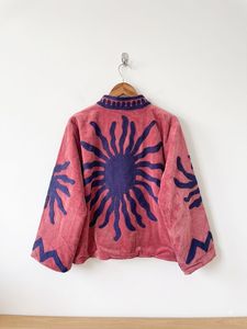 Veste d'hiver bohème en velours Suzani, faite à la main, brodée, col montant, en coton, réversible, vente en gros au meilleur prix - Product Image 2