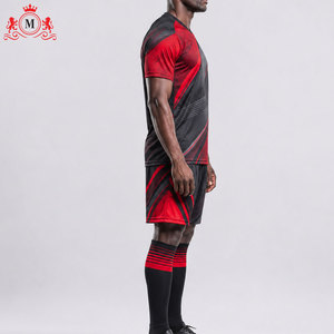 ชุดเสื้อฟุตบอลสีแดงดำสำหรับผู้ชาย พร้อมกางเกงขาสั้น ผ้าโพลีเอสเตอร์ระบายอากาศ ชุดยูนิฟอร์มฟุตบอลสำหรับผู้ใหญ่ ตรวจจับรอยตะเข็บ - Product Image 4