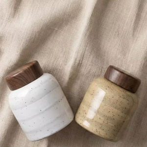 โถเก็บของเคลือบลายจุดทันสมัย พร้อมฝาไม้ปิดสนิท งานแฮนด์เมด ดีไซน์หรูหรา ใช้จัดระเบียบบนเคาน์เตอร์ จัดเก็บของในครัวอย่างชาญฉลาด - Product Image 2