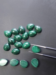 Malaquita Natural, Cabochones en Forma de Pera de 5x3MM, Piedras Preciosas Sueltas para Joyería - Product Image 3