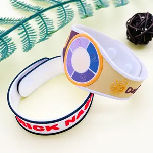 Custom Goedkope Mode Relatiegeschenk Siliconen Rubber Armband Glow Siliconen Polsband