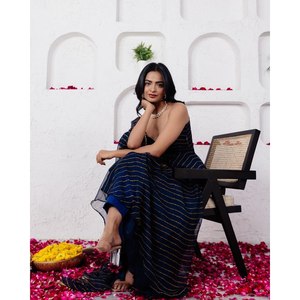 Vestido Anarkali de Diseñador con Falda y Dupatta para Fiesta, Talla XS, Cintura Imperio, Silueta en A, Tela de Organza - Product Image 5