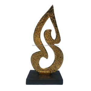 Sculpture décorative en aluminium avec finition or et noir pour la décoration de la maison Sculpture en métal Diwali Articles de cadeau - Product Image 1