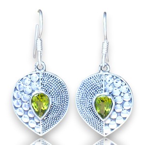 Pendientes de Plata de Ley 925 con Peridoto Verde Natural, Corte en Forma de Pera, Diseño Hueco, para Mujer - Product Image 1