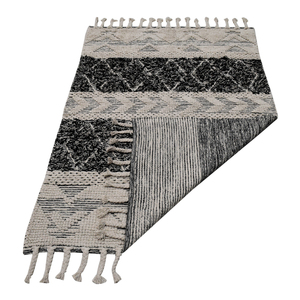 Tapis marocain tissé à la main en sergé plat, noir anthracite, pour tapis en coton à poils ras blanc cassé avec franges à pompons - Product Image 5