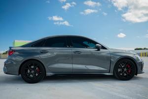 Voiture d'occasion fiable <span class=keywords><strong>Audi</strong></span> <span class=keywords><strong>RS3</strong></span> 2023 ~5 100 milles, 401 ch, moteur turbo 5 cylindres - Product Image 3