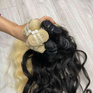 Extensions de cheveux naturels bruts vietnamiens blonds 613 de qualité supérieure, tissages de cheveux ondulés naturels, doux et soyeux - Product Image 2