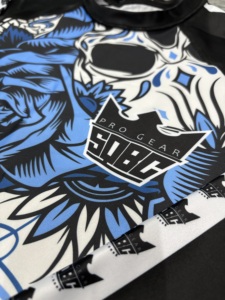 Camiseta Deportiva de Manga Larga para Hombre, Estampado de Calavera y Rosas Azules, Ajustada, de Secado Rápido, Ligera, Elástica y Transpirable, para Artes Marciales Mixtas - Product Image 4