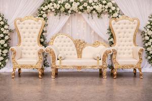 Precioso Sofá de Boda para Novios, Conjunto de Sofás Blancos para Bodas Asiáticas, Sofá de Muebles de Boda Tallado y Pulido en Dorado - Product Image 2