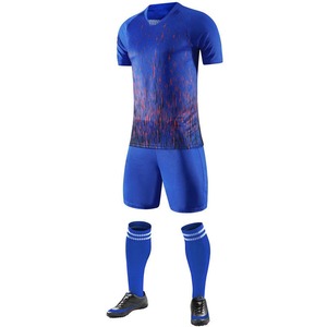 Fabricante Avanzado de Uniformes de Fútbol Personalizados, Conjunto Deportivo Transpirable para Equipos de Fútbol, Suministro al por Mayor - Product Image 5