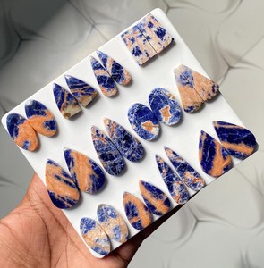 Vente en gros de paires de cabochons en sodalite orange naturelle, pierres précieuses opalescentes de haute qualité pour la décoration d'ongles MAHNAJ GEMS - Product Image 5