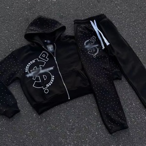 Conjunto Deportivo Oversize para Hombre, Diseño Urbano, Sudadera con Estampado y Pedrería, Pantalones Deportivos - Product Image 1
