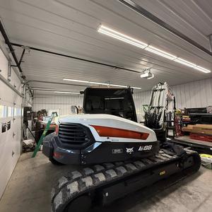Bobcat E88 puissant à vendre avec moteur robuste et système de contrôle avancé, conçu pour les travaux lourds. Livraison rapide disponible. - Product Image 1