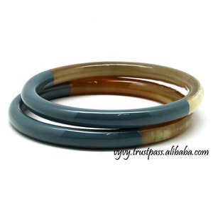 Bracelet en corne de buffle du Vietnam, bijoux à la mode VS04 - Product Image 1