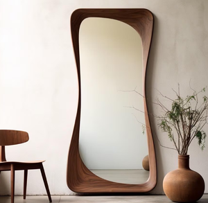 Espejo de cuerpo entero de madera de estilo barroco de lujo con tallados de corona antiguos altamente detallados. Disponible a precio de mayorista. - Product Image 3