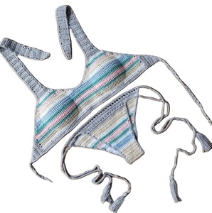 Jeunes femmes nouveau design xxxx sexy fille bikini fait à la main Crochet Bikini ensemble rayure haut court femmes maillots de bain - Product Image 1
