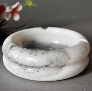 Cenicero Redondo de Mármol Negro Hecho a Mano, Porta Cigarrillos de Piedra Natural, Accesorio de Fumar de Lujo, Cenicero para Cigarros, Decoración de Mesa - Product Image 4