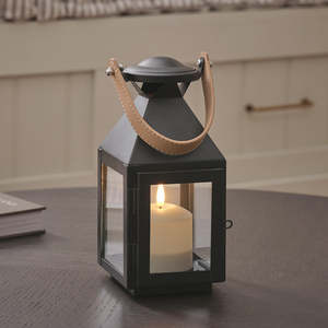 Wholesale <b>Mini</b> Black Metal Candle Holder <b>Lanterns</b> with Leather Handle for Weddings Tabletop Decoration - Product Image 6