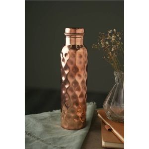 Bouteille d'eau en cuivre pur martelé 1000 ml, récipient en cuivre ayurvédique anti-fuite, gourde en cuivre pour yoga, sport, gym, fitness - Product Image 1