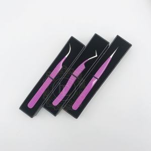 Nouvelle arrivée de pinces à cils durables testées à la main, revêtement en poudre violette, pointe argentée, marque privée avec emballage en boîte - Product Image 5