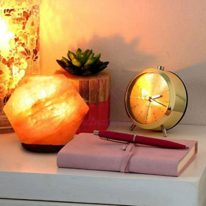 Lampe de sel de l'Himalaya en forme de diamant unique, lumière d'ambiance, lampe de sel de l'Himalaya à l'éclat élégant - Product Image 6