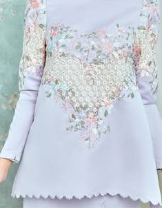 Baju Kurung pour femmes en coton et soie, avec épaules bouffantes et broderies, style moderne, taille plus, SIPO 2023, Eid, Malaisie, musulman - Product Image 3