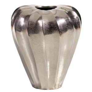 Pot de fleur antique pièce maîtresse objet décoratif Vase à fleur en aluminium artisanat Vase de table portable décoration de mariage - Product Image 4