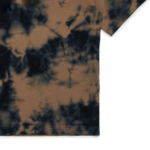 Camiseta para niños con efecto Tie Dye, diseño de logotipo personalizable y costuras duraderas para uso en verano, diseño elegante de ropa urbana. - Product Image 4