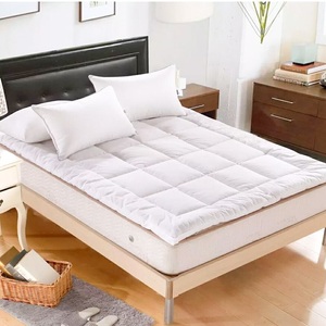 Protège-matelas matelassé rafraîchissant en microfibre blanc uni, lavable en machine, toutes saisons, pour la maison et l'hôtellerie - Product Image 6