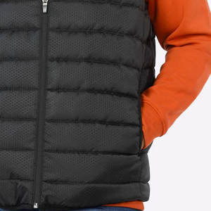 Chalecos acolchados sin mangas de alta calidad para hombre, ligeros, de tela de poliéster, con cuello alto y cierre de cremallera. - Product Image 5