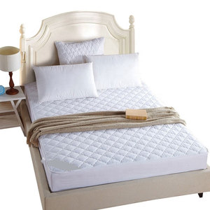 Protector de Colchón Premium con Tejido Transpirable de Punto, Acabado Impermeable Duradero, Tamaño y Color Personalizables - Product Image 1