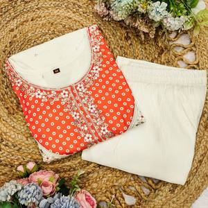 Women Luxurious Roman Silk Embroidered Kurta Set with Dupatta - Product Image 5